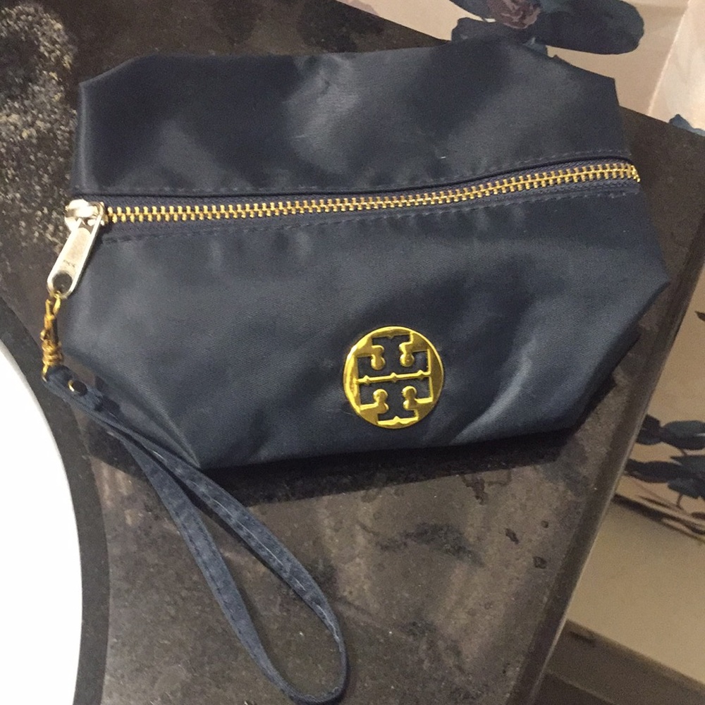 Tory Burch (makeup bag)
